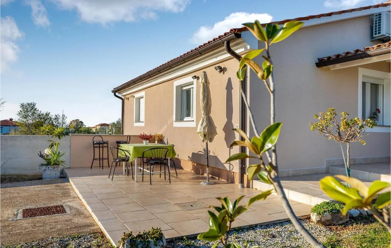 別荘 Lovely Home In Galizana With Wifi